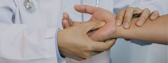 Zespół cieśni nadgarstka – objawy, leczenie Szczecin Dom Lekarski