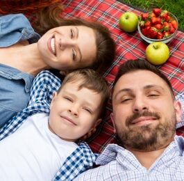 godziny pracy w długi weekend majowy